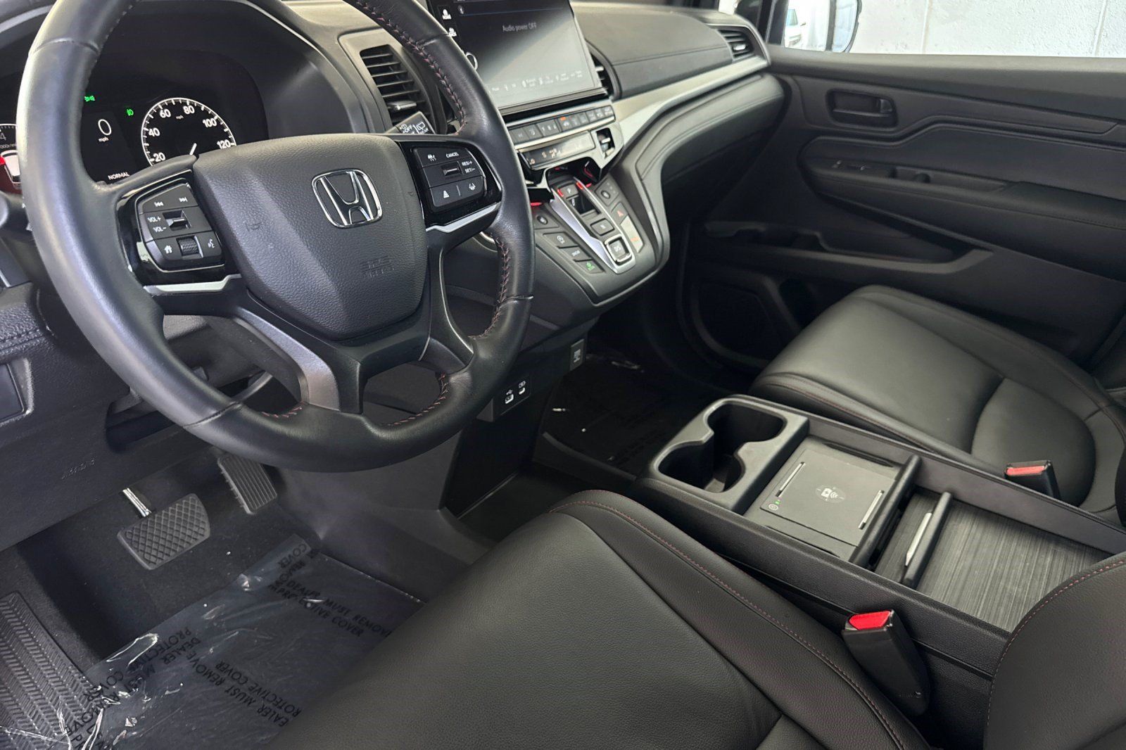 Used 2025 Honda Odyssey Sport-L image 4