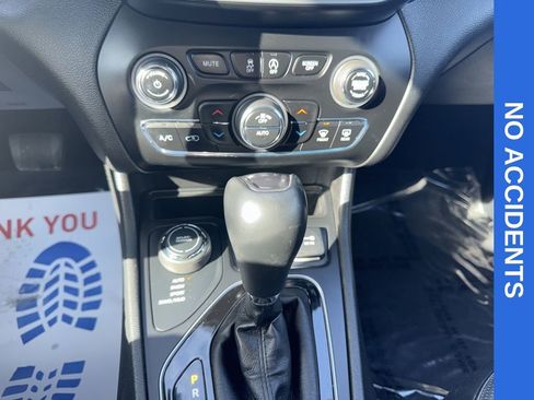 Used 2019 Jeep Cherokee Limited w/ Trailer Tow Group image 24