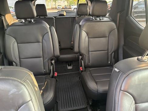 Used 2023 Chevrolet Traverse LT w/ LT Premium Package image 28