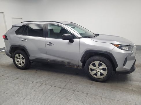 Used 2021 Toyota RAV4 LE FWD image 11
