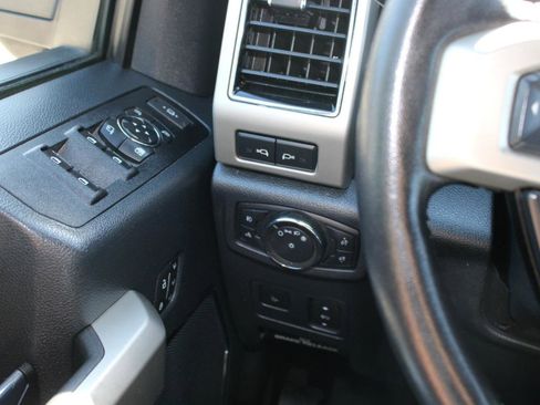 Used 2022 Ford F350 Lariat w/ Lariat Ultimate Package image 26