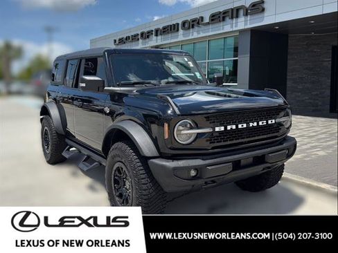 Used 2022 Ford Bronco Wildtrak image 1