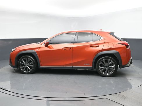Used 2019 Lexus UX 250h F Sport w/ F Sport Premium Package image 4