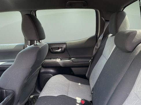 Used 2021 Toyota Tacoma 4x4 Double Cab image 15