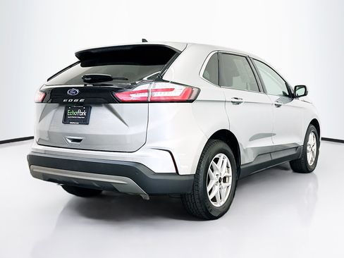 Used 2024 Ford Edge SEL AWD/4WD image 9