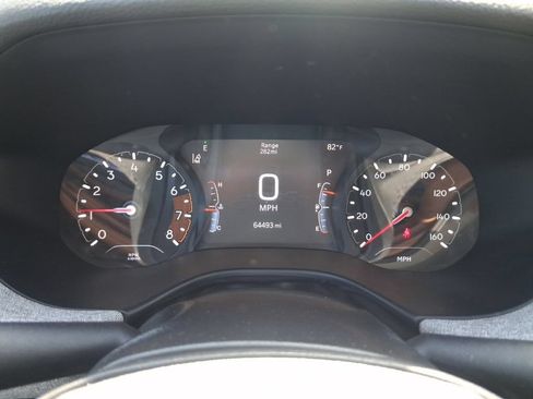 Used 2024 Jeep Compass Latitude AWD/4WD image 5