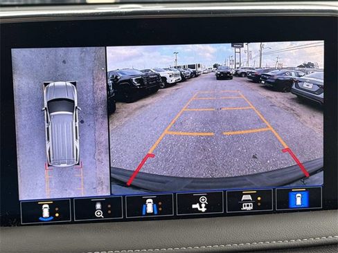 Used 2021 GMC Yukon XL SLT w/ SLT Premium Package image 33