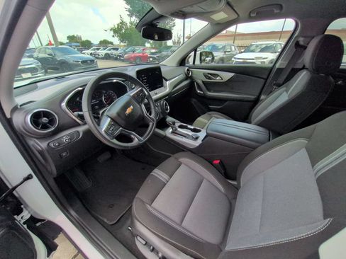 Used 2025 Chevrolet Blazer LT FWD image 15