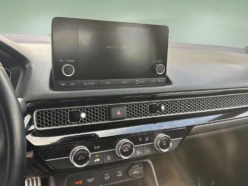 Used 2025 Honda Civic Sport image 11