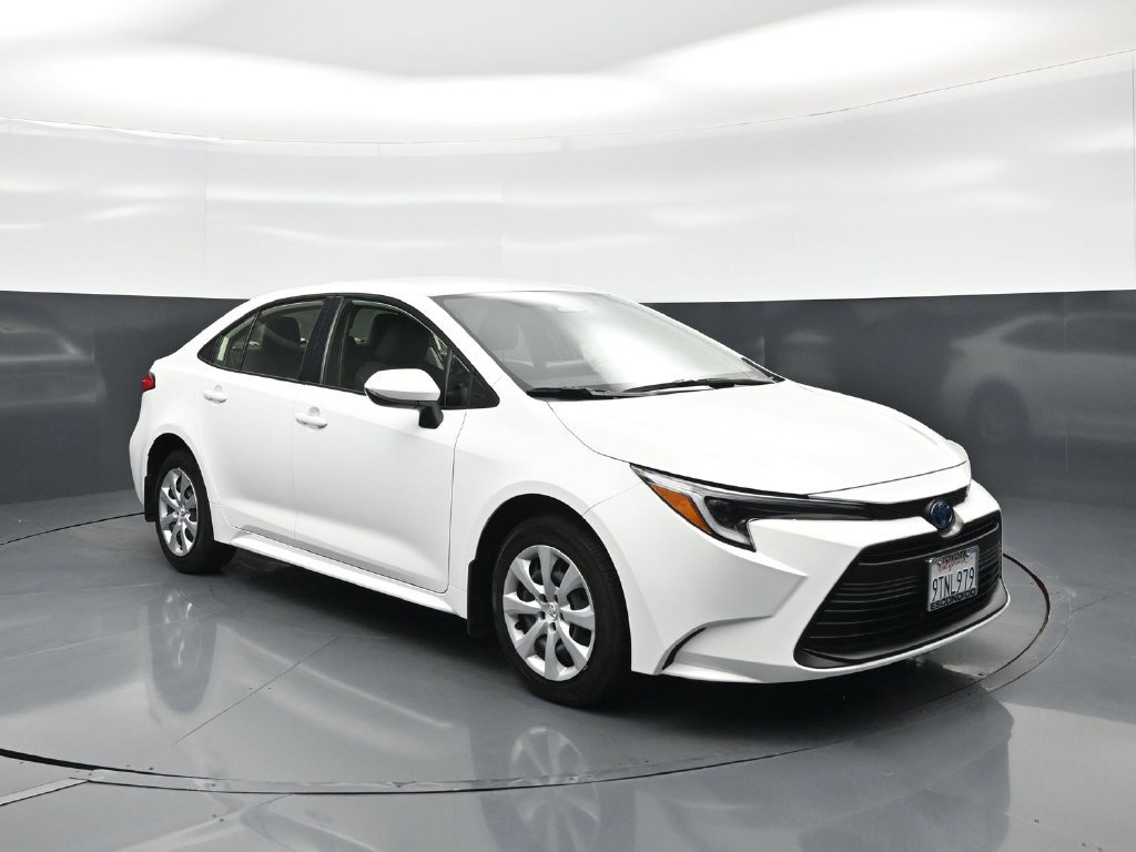 Used 2025 Toyota Corolla LE w/ Carpet Mat Package (TMS) FWD image 55