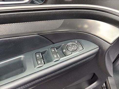 Used 2019 Ford Explorer XLT w/ Class II Trailer Tow Package image 14