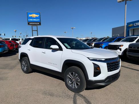New 2026 Chevrolet Equinox LT FWD image 3