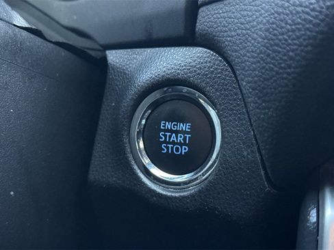 Used 2019 Toyota RAV4 XLE Premium image 27