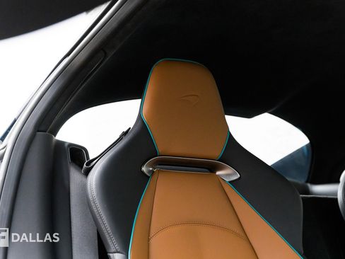 Used 2023 McLaren Artura image 33