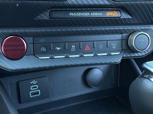 Used 2025 Ford Mustang Coupe image 30