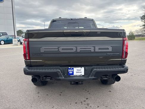 Used 2022 Ford Explorer Limited w/ Equipment Group 301A image 6