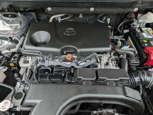 Used 2020 Toyota RAV4 LE image 21