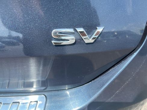 Used 2016 Nissan Rogue SV FWD image 5
