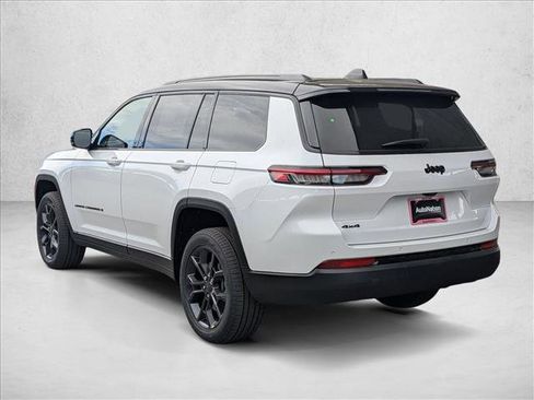 New 2025 Jeep Grand Cherokee L Limited image 8