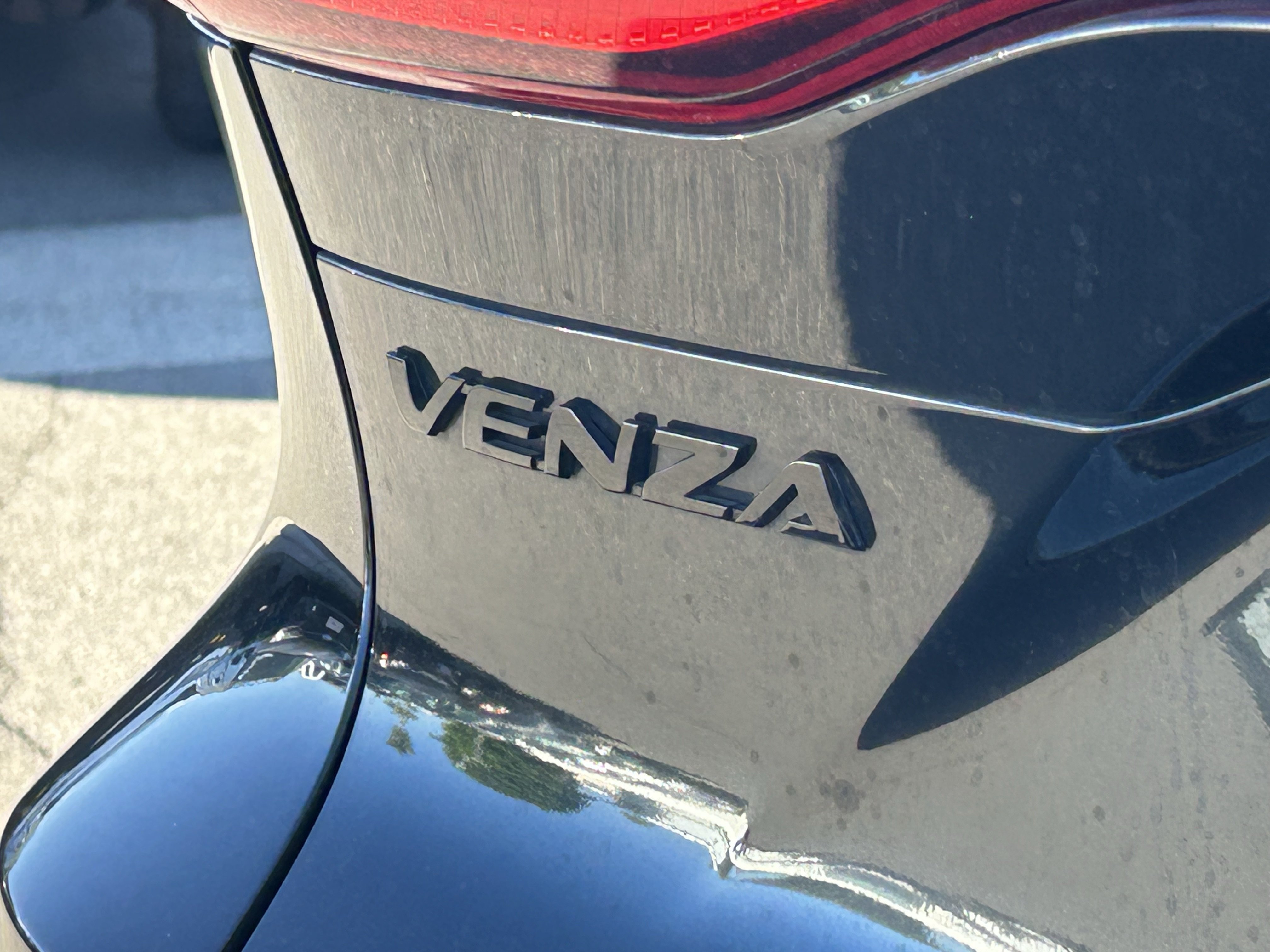 Certified 2023 Toyota Venza Nightshade AWD/4WD image 4