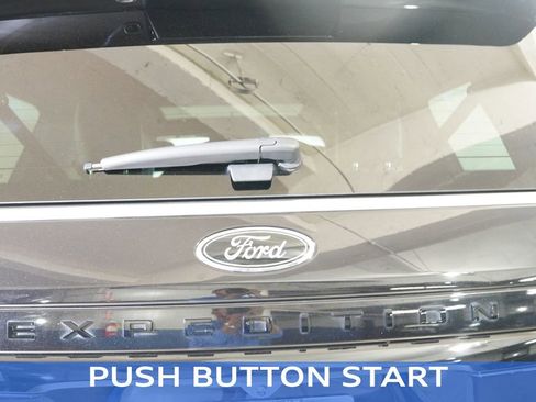 Used 2023 Ford Expedition Max Limited image 25