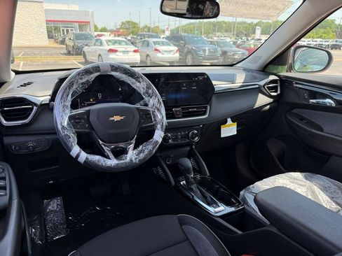 New 2026 Chevrolet TrailBlazer LT FWD image 15