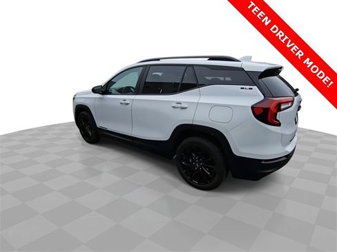 Certified 2023 GMC Terrain SLE w/ Driver Convenience Package image 6