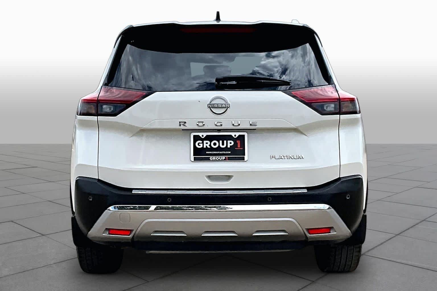 Used 2023 Nissan Rogue Platinum w/ Platinum Premium Package FWD image 4