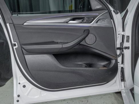 Used 2024 BMW X4 M Sports Activity Coupe w/ Competition Package image 10