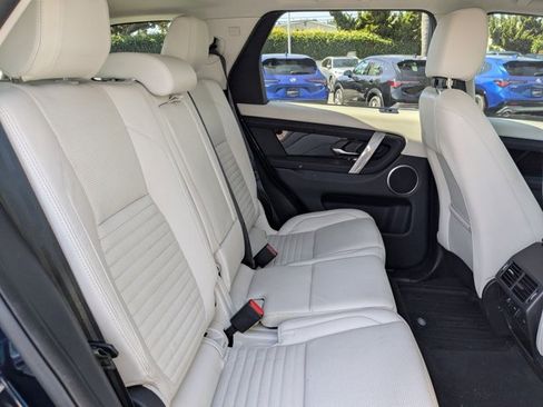 Used 2022 Land Rover Discovery Sport S image 16