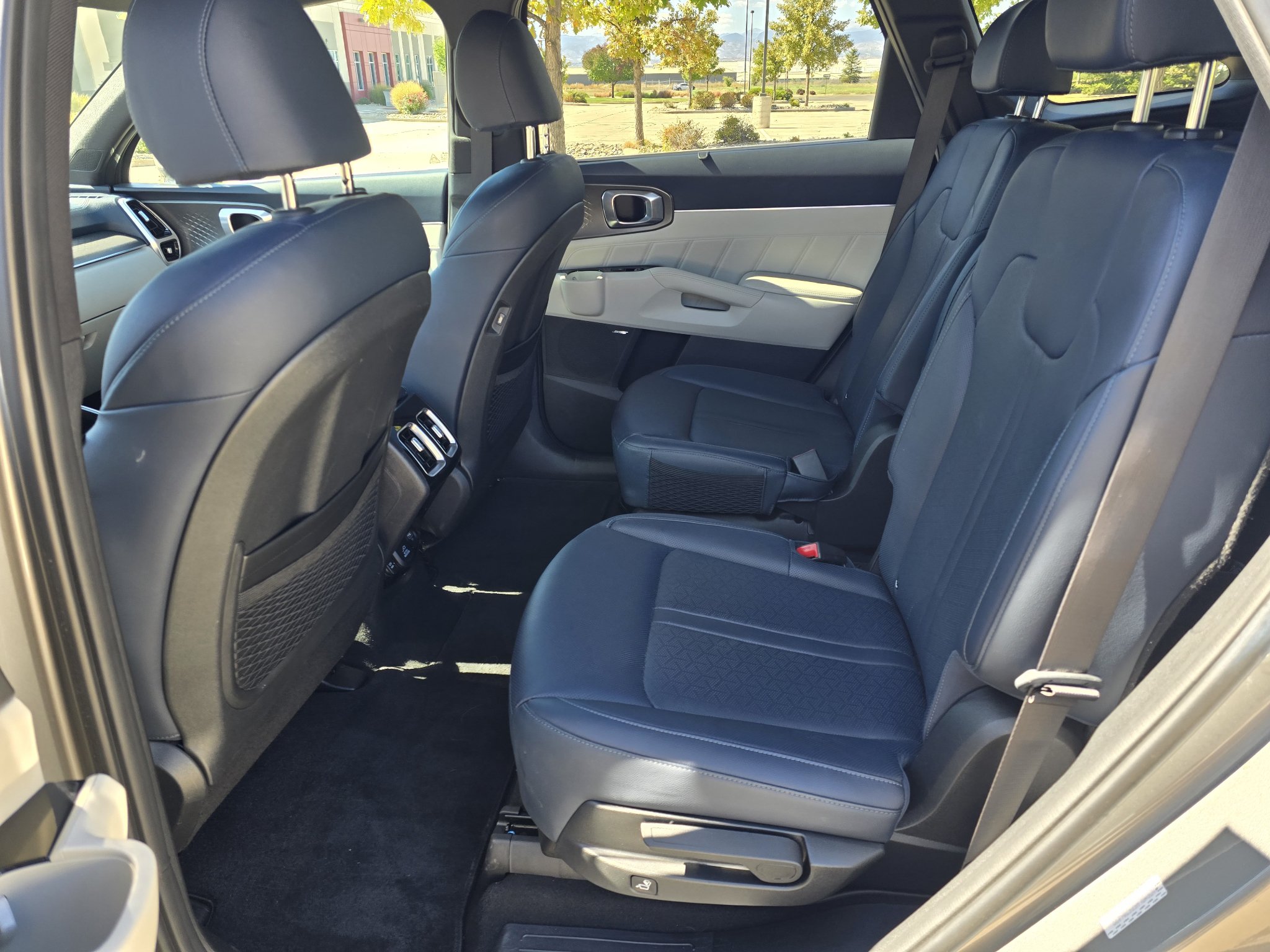 Used 2023 Kia Sorento SX Prestige AWD/4WD image 13
