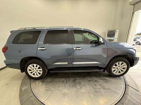 Used 2020 Toyota Sequoia Platinum image 14