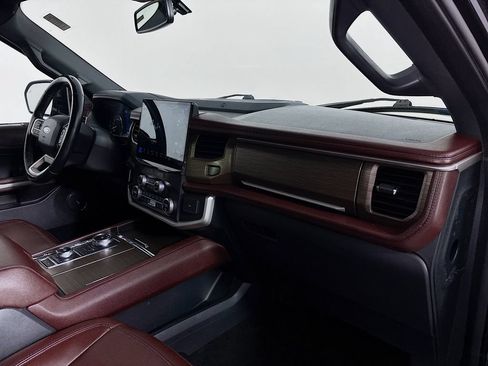 Used 2022 Ford Expedition Max Limited AWD/4WD image 32
