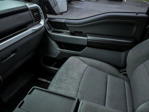 Certified 2022 Ford F150 XLT w/ Equipment Group 302A High image 27