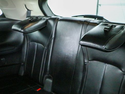 Used 2023 INFINITI QX60 Luxe w/ Cargo Package FWD image 26