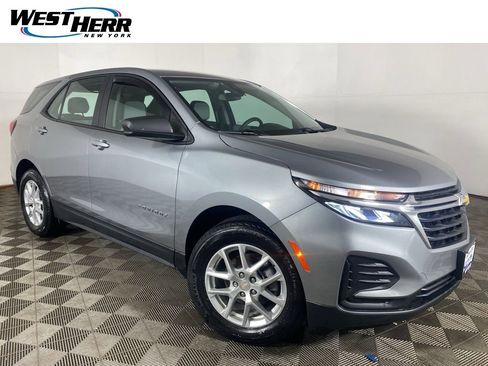 Used 2023 Chevrolet Equinox LS w/ Driver Confidence II Package FWD image 1