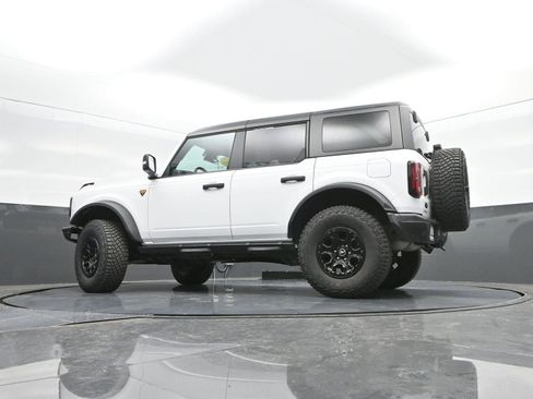 Used 2022 Ford Bronco Badlands image 33