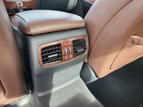 Used 2011 Hyundai Genesis 3.8 w/ Technology Pkg 4 image 32