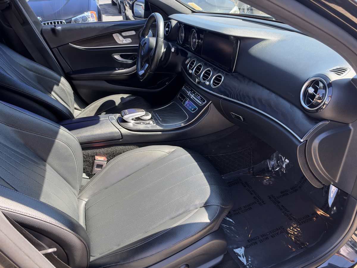 Used 2018 Mercedes-Benz E 300 image 14