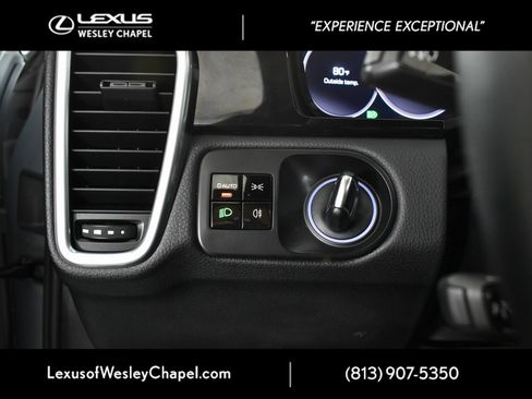 Used 2019 Porsche Cayenne image 31