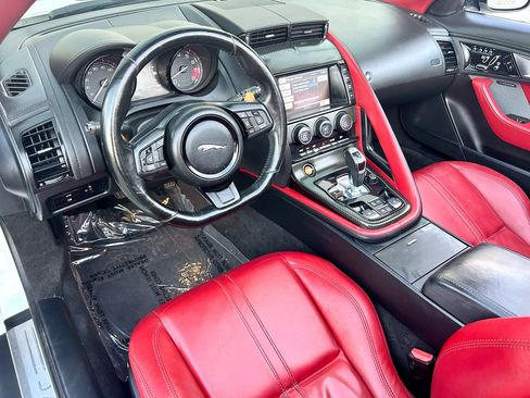 Used 2014 Jaguar F-TYPE S image 15