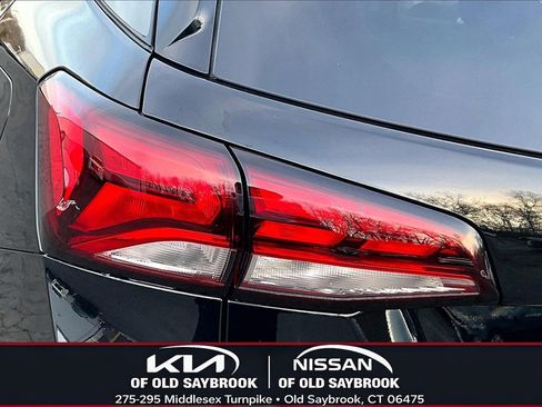 Used 2024 Chevrolet Equinox LT image 23