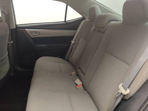 Used 2015 Toyota Corolla LE FWD image 18