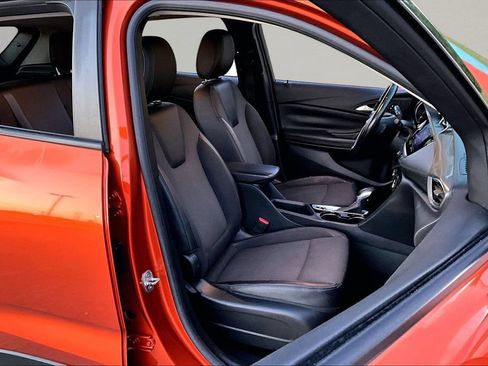 Used 2022 Buick Encore GX Preferred w/ Cold Weather Comfort Package FWD image 30
