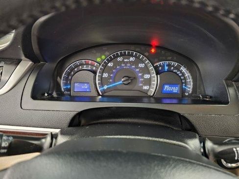 Used 2013 Toyota Camry XLE FWD image 14