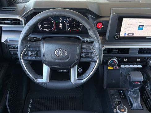 Used 2025 Toyota Tacoma TRD Sport w/ TRD Sport Upgrade Package AWD/4WD image 16