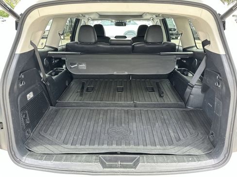 Used 2019 Subaru Ascent Limited AWD/4WD image 17