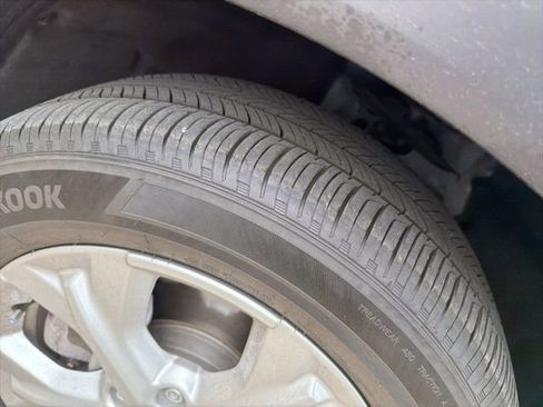 Used 2025 Honda HR-V LX image 11