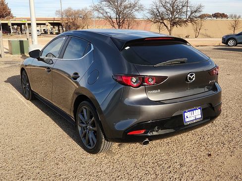Used 2021 MAZDA MAZDA3 s image 2