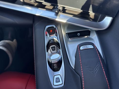 Used 2025 Chevrolet Corvette Stingray Coupe w/ 1LT image 20